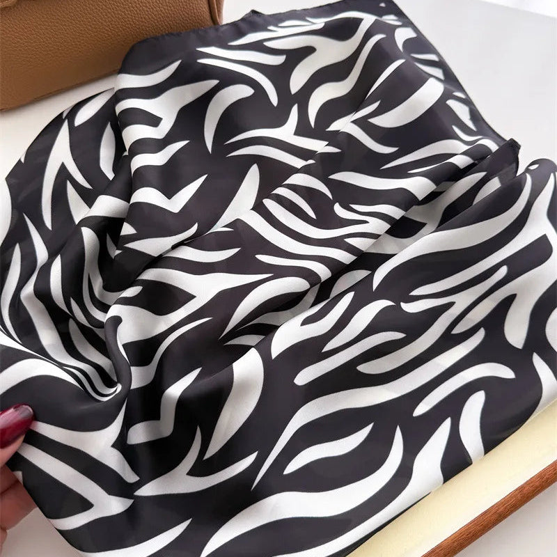Foulard Carré en Soie motif Zebre Noir
