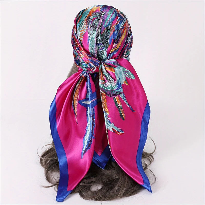 Foulard Coloré Plumes Carré en Soie