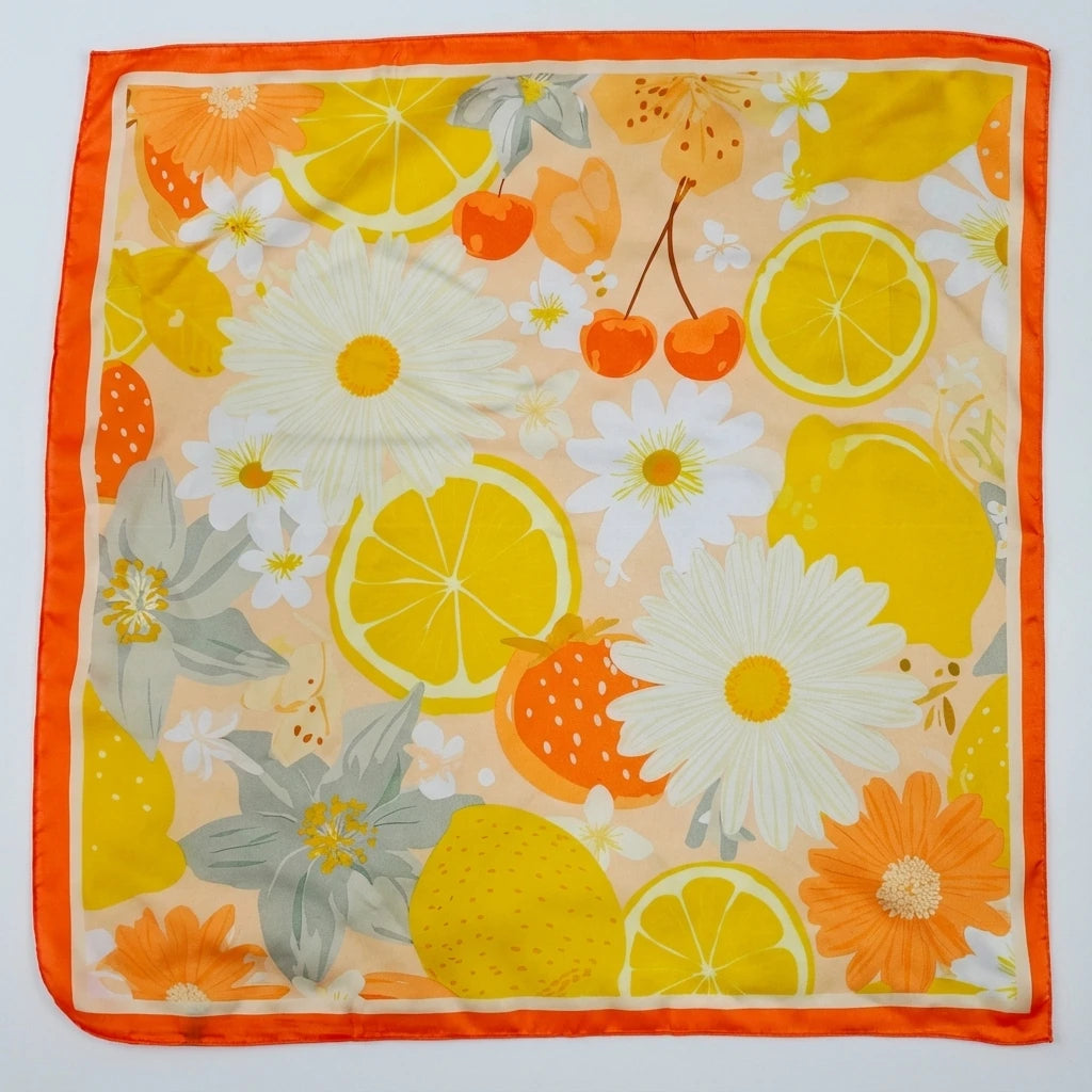 Foulard Jaune et Orange motif Fleuri et Agrumes Carré en Soie