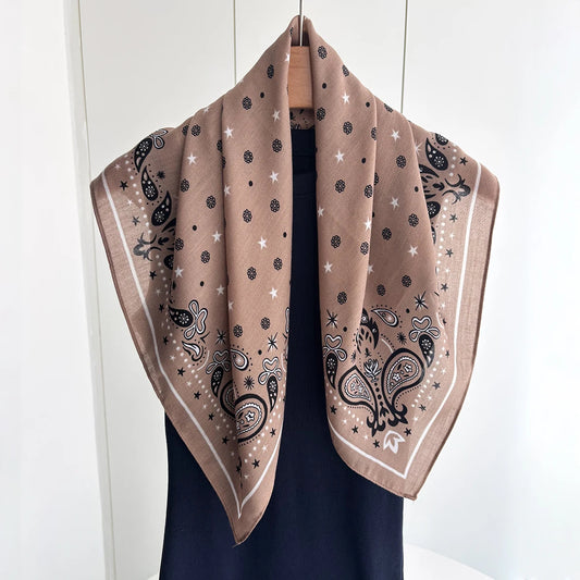 Foulard Carré Femme motif Paisley Beige