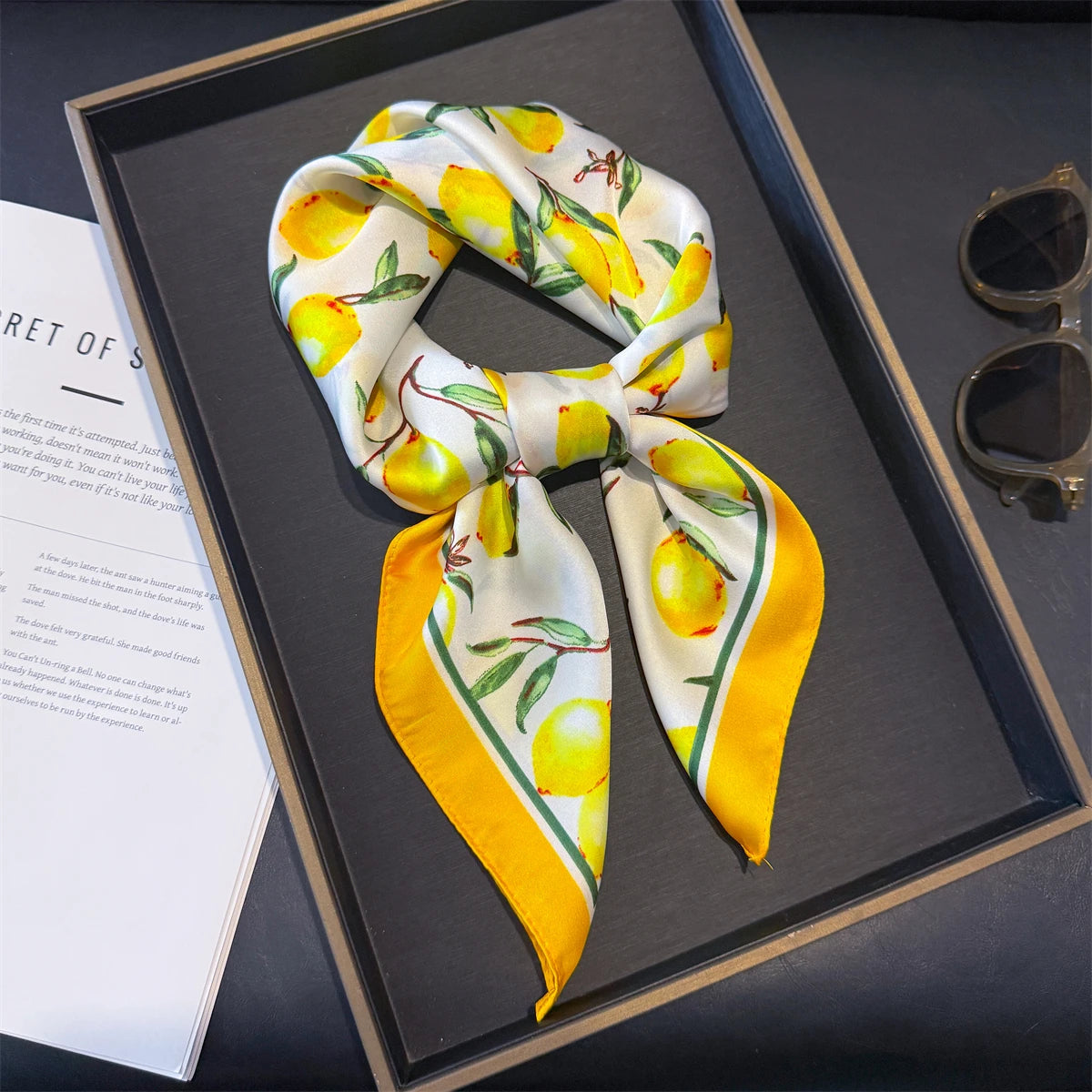Foulard Citron Carré en Soie