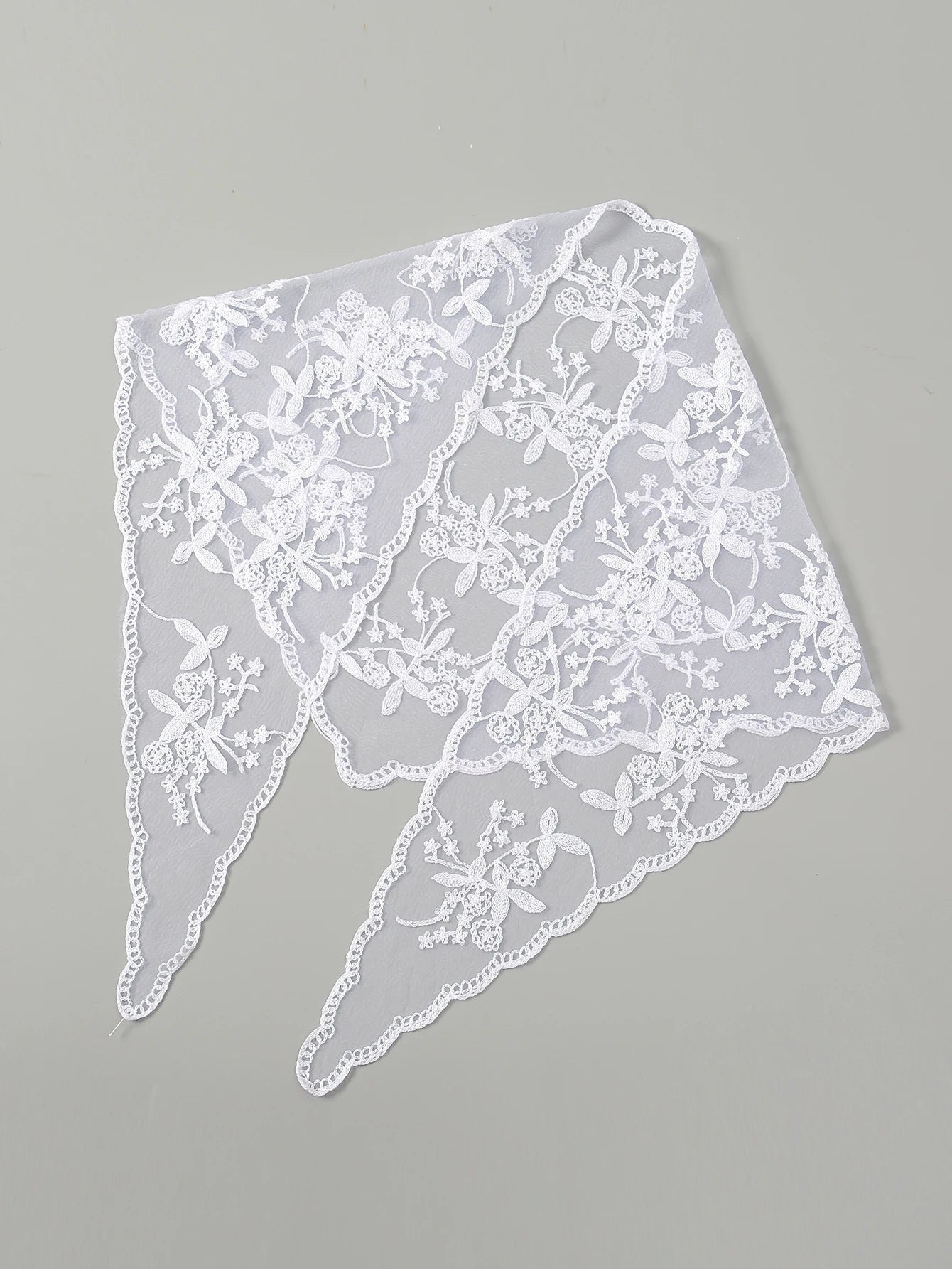 Foulard Dentelle Blanc forme Triangle
