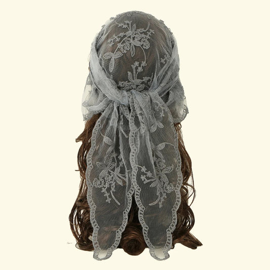 Foulard Dentelle Gris forme Triangle