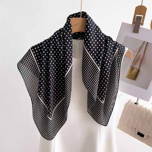 Foulard Femme Carré en Soie Noir à Pois
