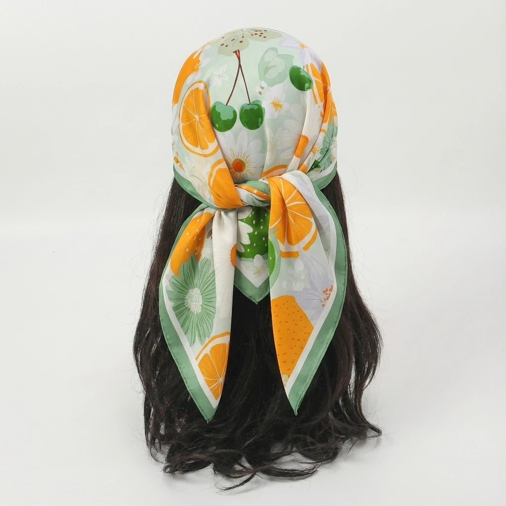 Foulard Femme motif Agrumes Fleuri Carré en Soie