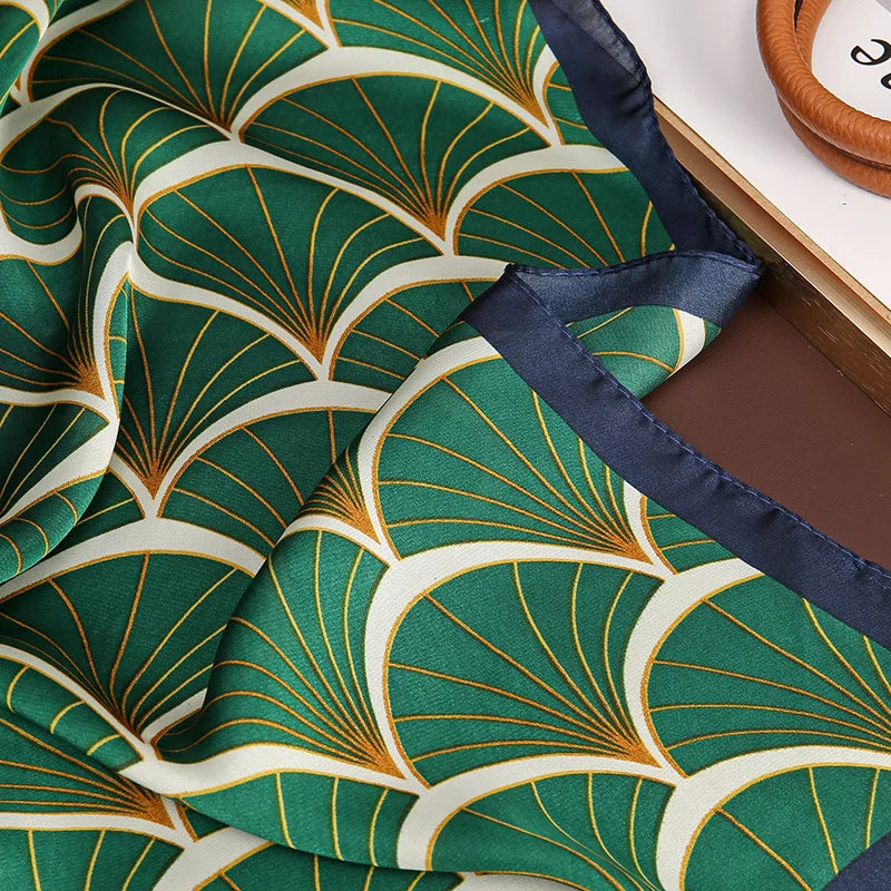 Foulard Paon Carré en Soie