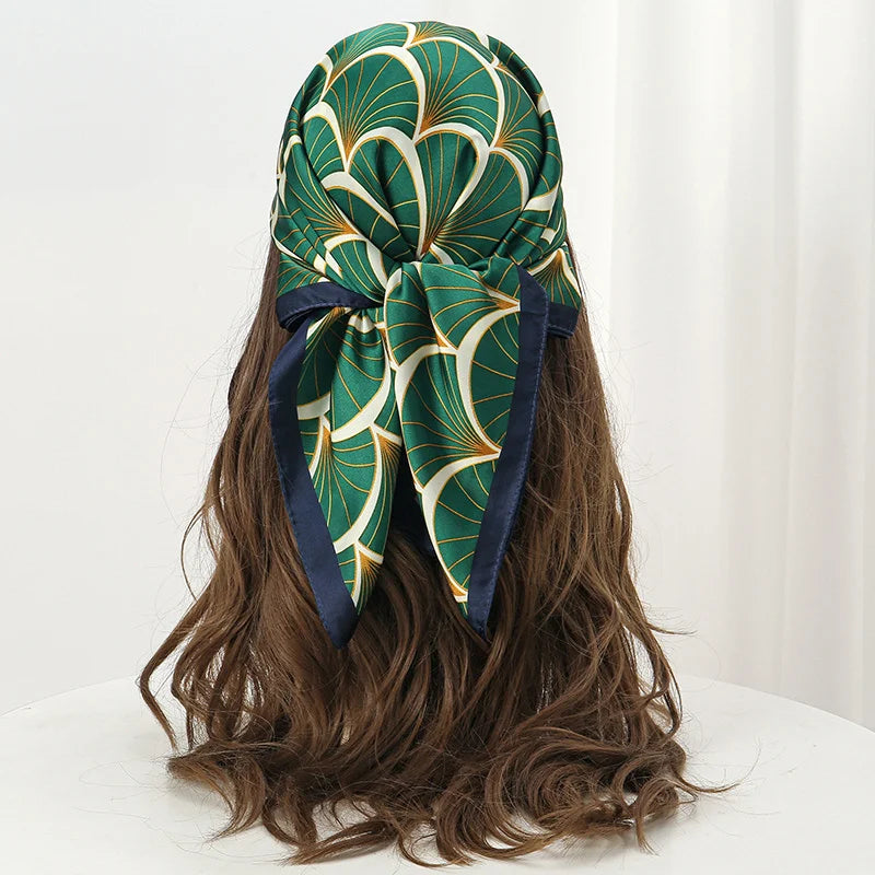 Foulard Paon Carré en Soie