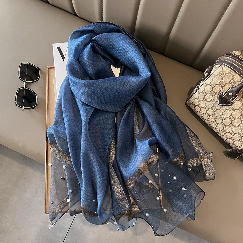 
Grand Foulard Bleu en Soie et Lin